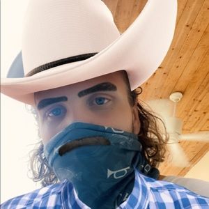 Meet your Posher, Kyle